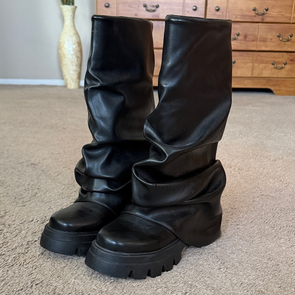 Chic Black Women's Heeled Boots